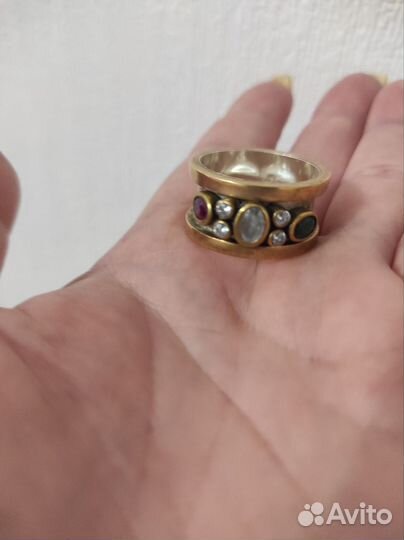 Женское серебряное кольцо