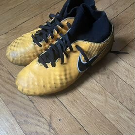 nike magista