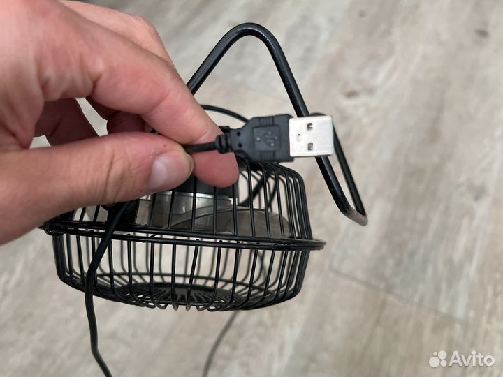 Настольный вентилятор USB