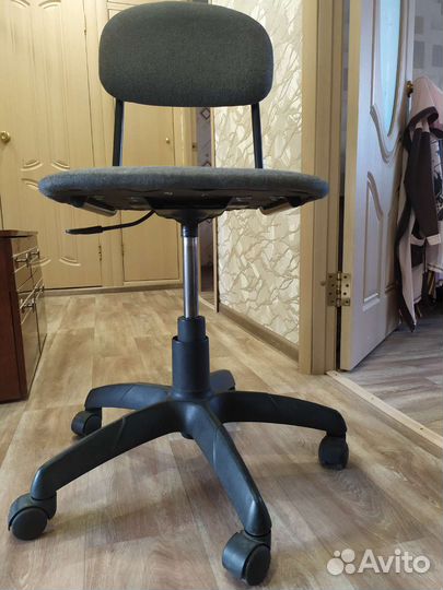 Офисное кресло бу