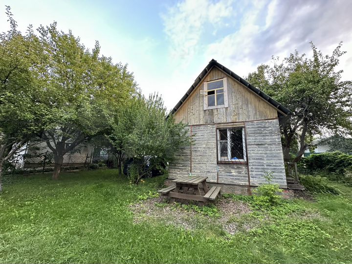 Дача 20 м² на участке 5 сот.