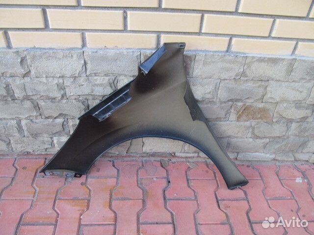 Крыло переднее правое переднее правое Peugeot 207