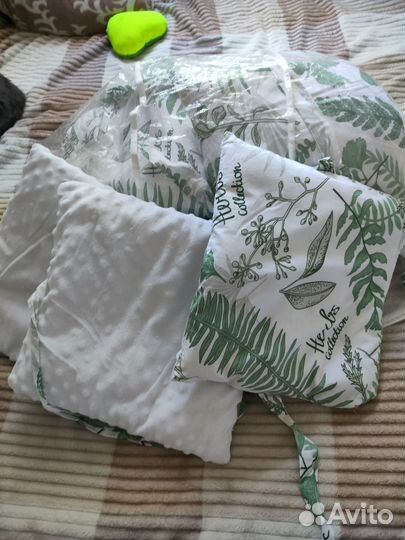 Комплект в кроватку