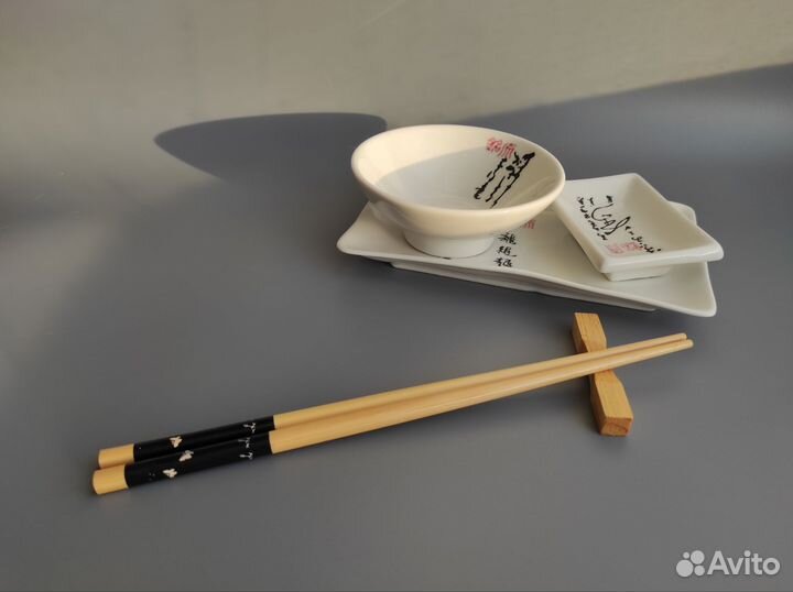 Набор посуды для суши и роллов