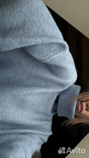 Свитер женский