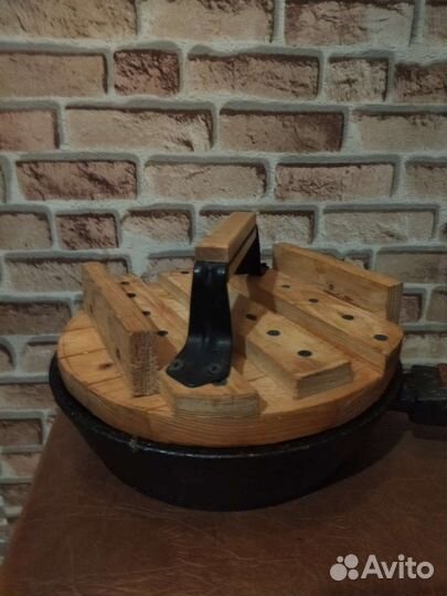 Пресс для приготовления цыплёнка табака