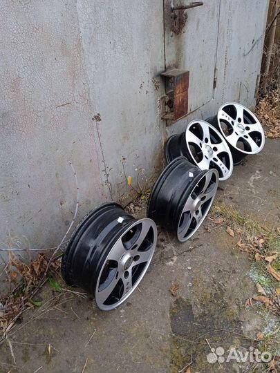 Литые диски r15