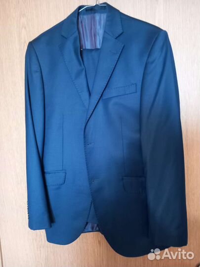Строгий костюм мужской