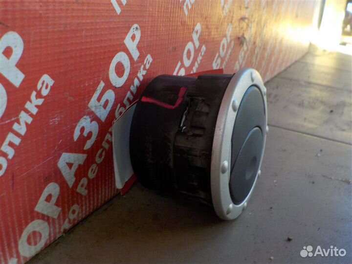 Дефлектор отопителя передний левый Газ 33025 С