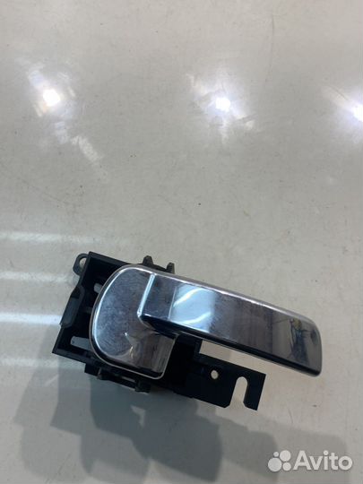 Ручка двери (задняя, правая, внутренняя)