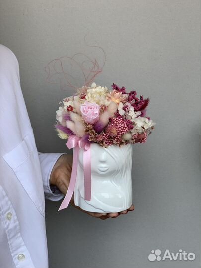 Композиция из сухоцветов