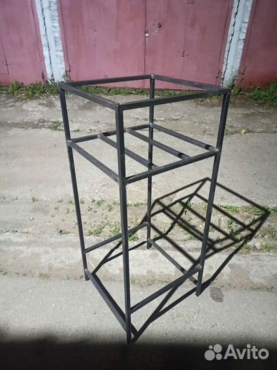 Подставка для капельного полива