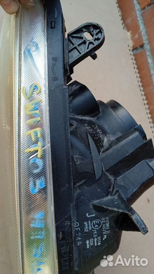 Фара правая Сузуки Свифт Н51