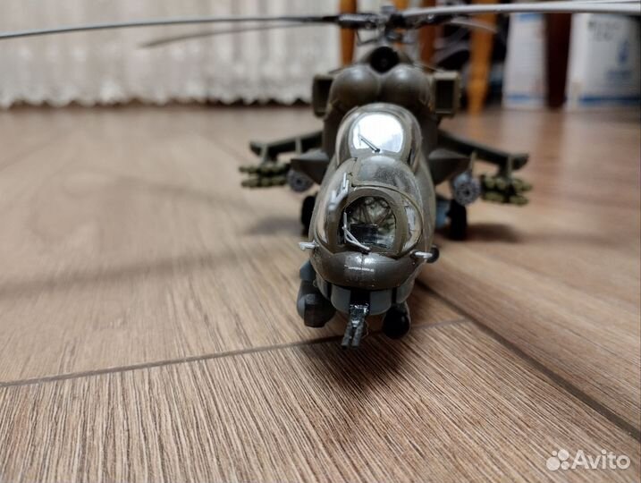 Коллекционная модель вертолета Ми-35, 1/48