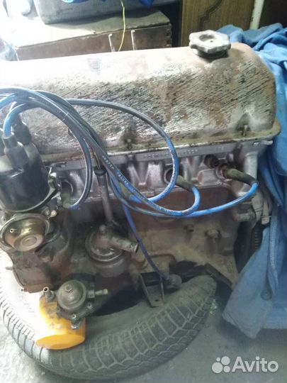 Двигатель 2103