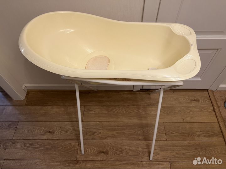 Детская ванночка с подставкой Mothercare