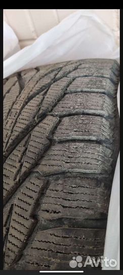 Nokian Tyres Hakkapeliitta R2 SUV 235/60 R18
