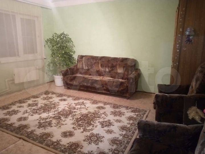 2-к. квартира, 52 м², 1/4 эт.