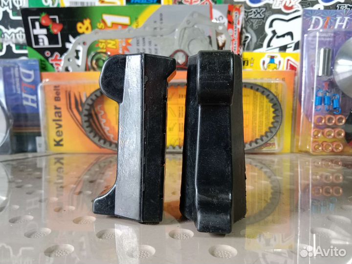 Подножки водителя на мотоцикл