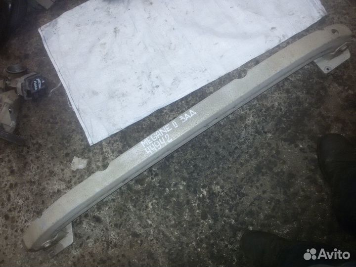 Усилитель бампера Renault Megane 2