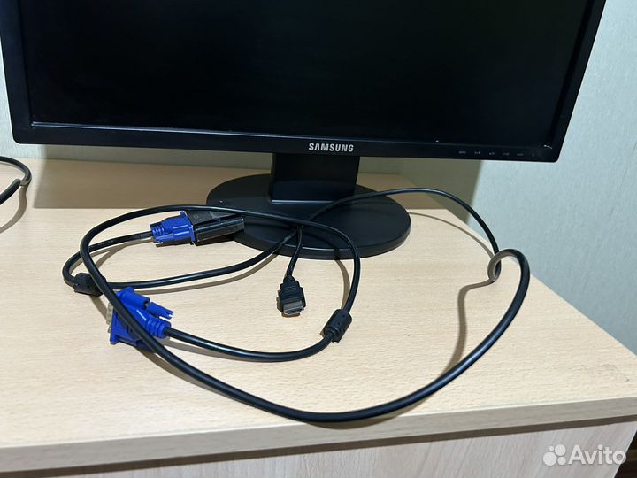 Монитор Samsung SyncMaster2343 60 Гц