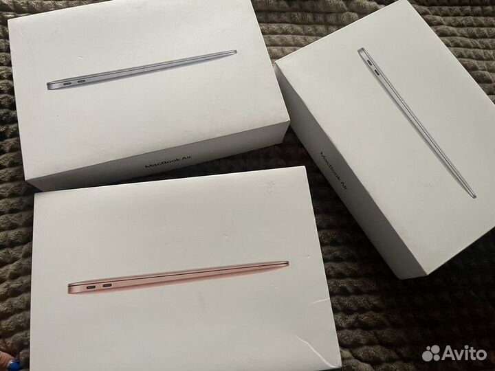 Коробки от MacBook Air