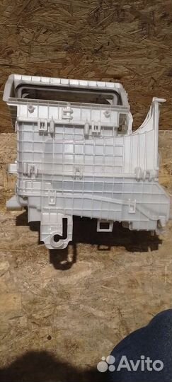 Отопитель передний toyota rav4 xa50