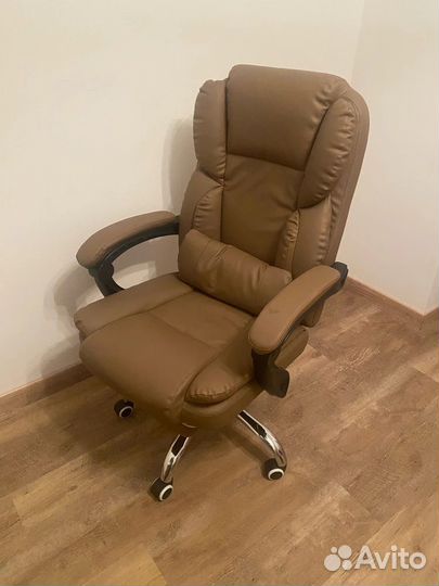 Игровое компьютерное кресло с массажем