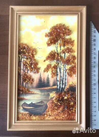 Картина с янтарем