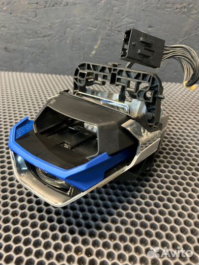 Линза фары передняя правая Bmw X7 G07 M-pack