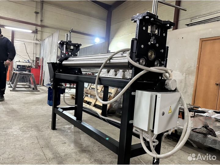 Вальцовочный станок. Вальцы 1300х4