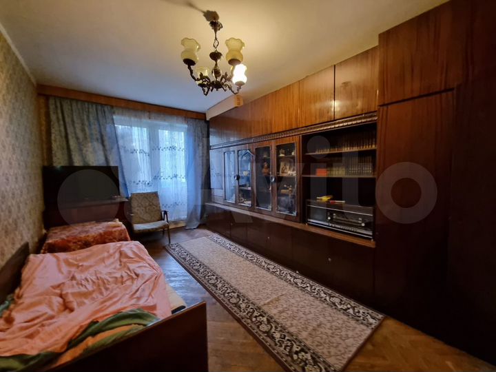 3-к. квартира, 57 м², 3/5 эт.