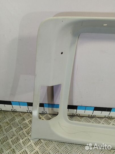 Б/У Обшивка двери сдвижной правой под стекл#001