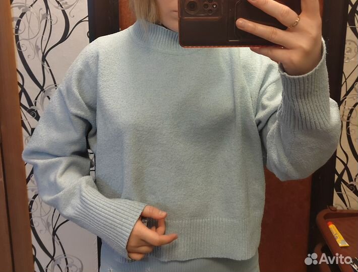 Свитер женский
