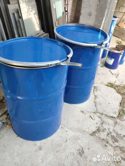 Цестерны емкости бочки