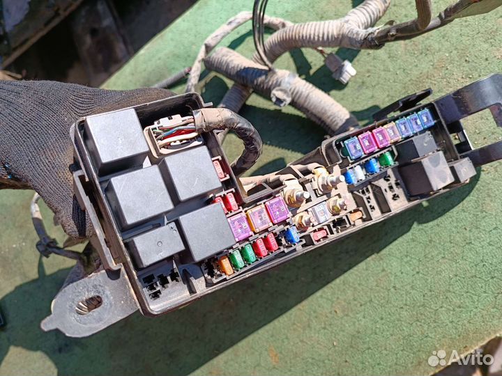 Блок предохранителей Джили эмгранд EC7 1.8 л 2013г