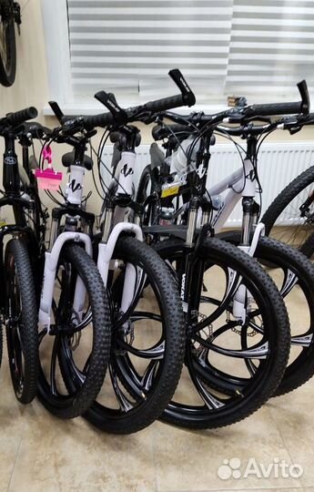 Горный велосипед на литых дисках подросток