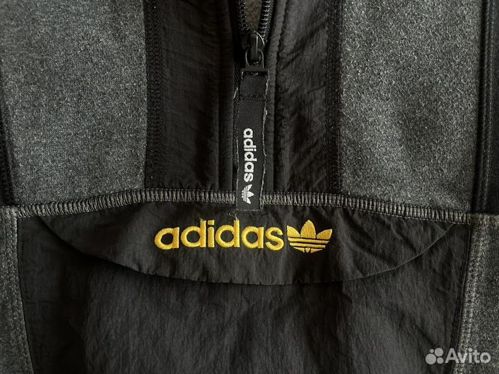 Adidas оригинальный свитшот кофта