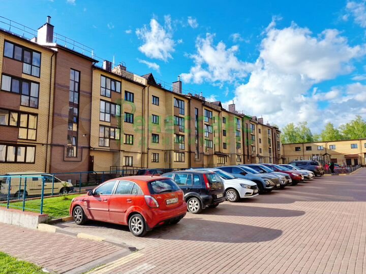 2-к. квартира, 71,4 м², 2/5 эт.