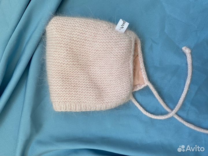Шапка детская вязаная ручной работы (6 месяцев)