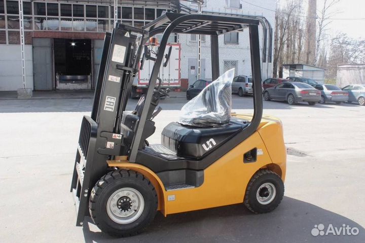 Вилочный погрузчик UN Forklifts FD20, 2023