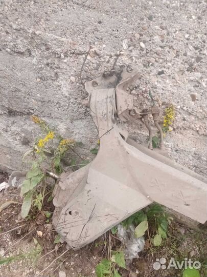 Задняя балка Renault Scenic 2