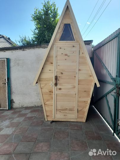 Дачный туалет деревянный