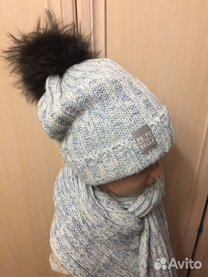 Комплект шапка и шарф новые натуральный помпон