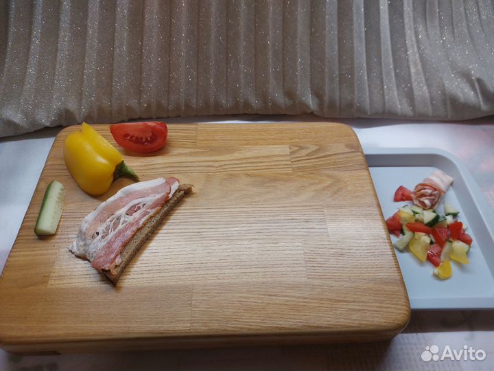 Разделочная доска из дуба/ясеня с выдвижным лотком