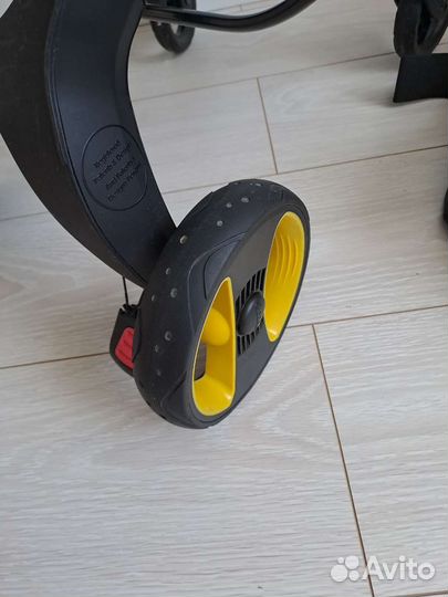 Коляска автокресло doona с базой isofix