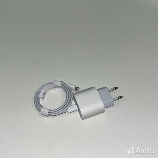 Зарядка на iPhone блок+шнур