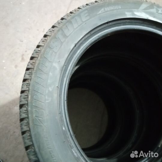 Bridgestone Ice Cruiser 7000 205/55 R16