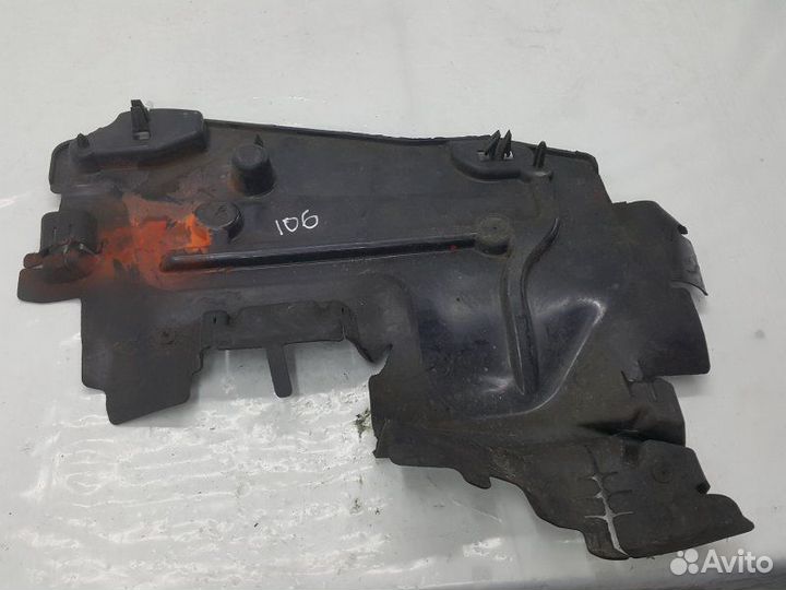 Дефлектор радиатора левый Peugeot 207