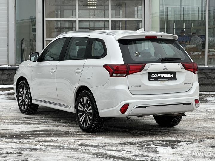 Mitsubishi Outlander 2.0 CVT, 2022, 23 км